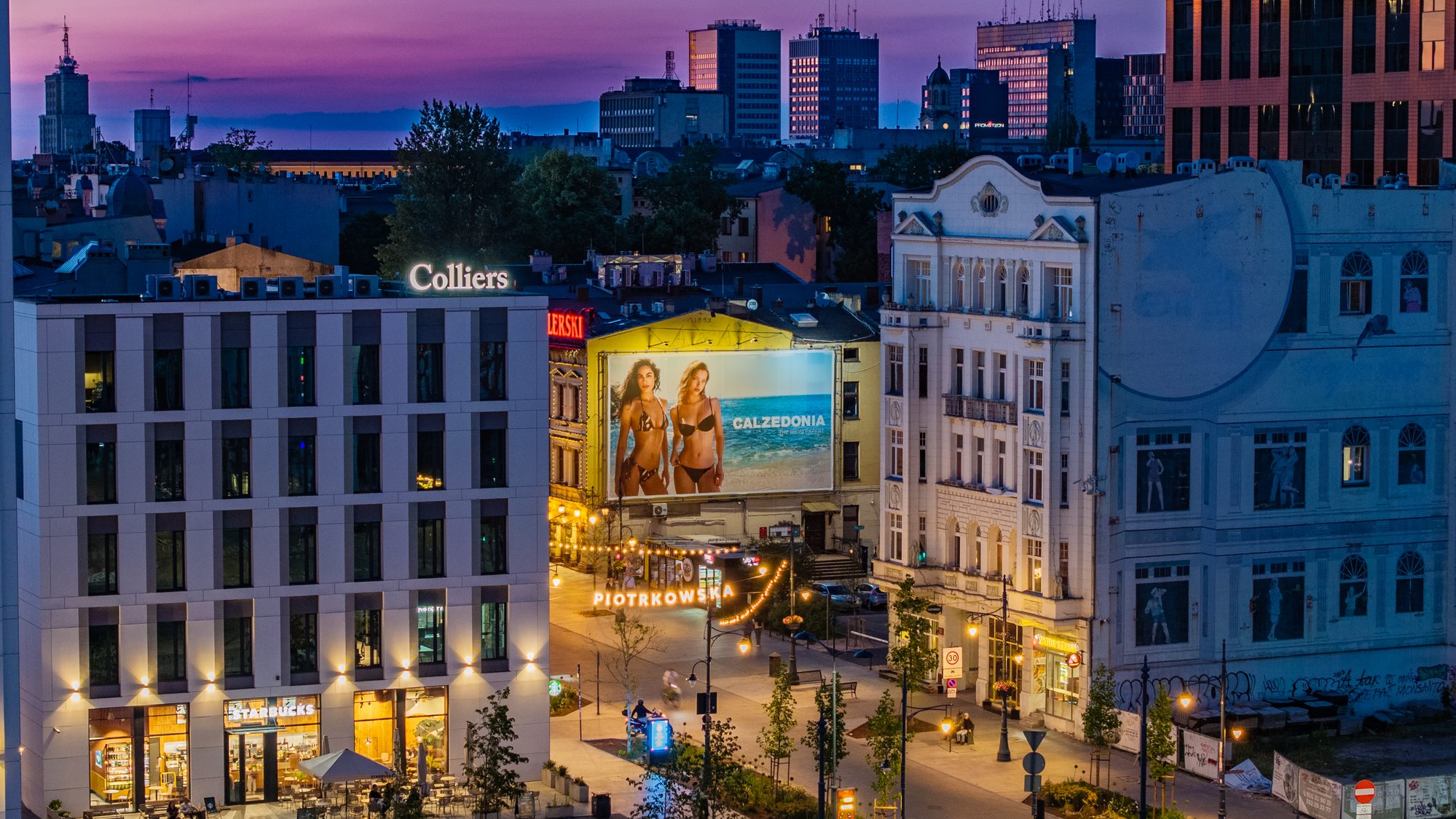Baner przy deptaku - Piotrkowska Blue Hour